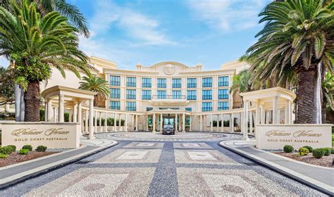 palazzo versace gold coast.